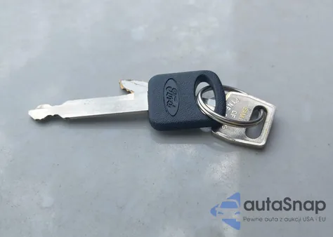 1992 Ford Econoline E150 from USA, damaged, VIN 1FMEE11Y7NHB60382